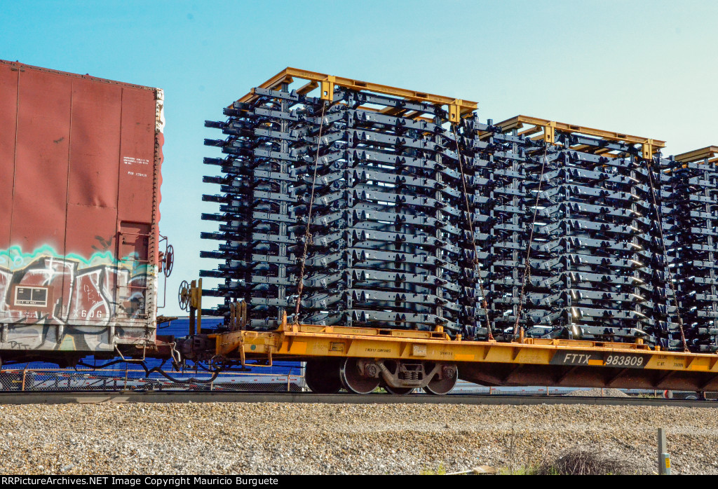 FTTX Flat Car with Truck Frames